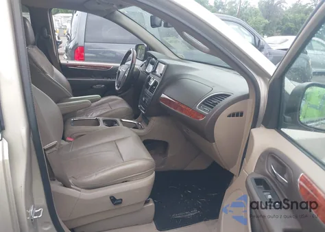 2012 Chrysler Town & Country Limited from USA, damaged, VIN 2C4RC1GG8CR361364